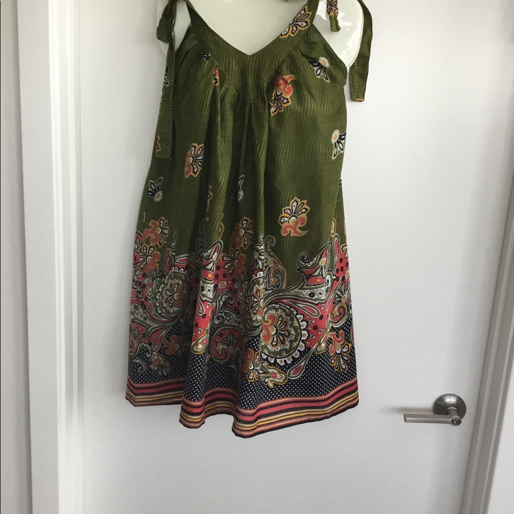 What’s Hot Green and red ,black Size medium $40